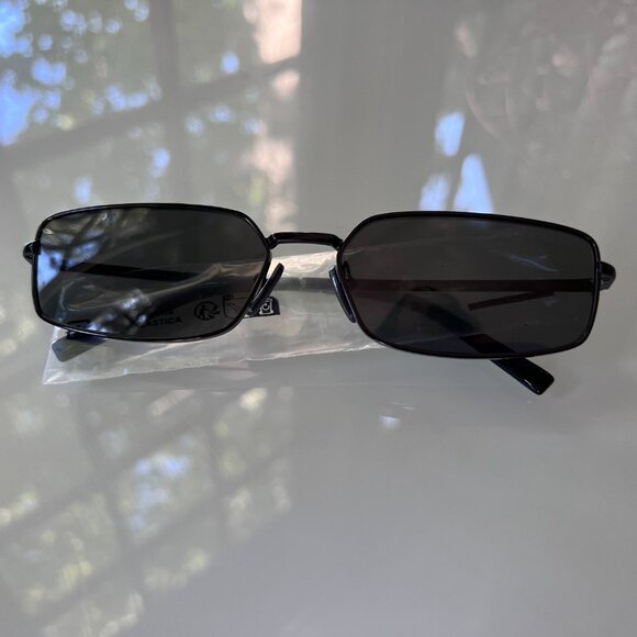 Prada PRA60S 1AB5S0 BRAND NEW Sunglasses Black Dark Grey Rectangle Unisex - Picture 2 of 4